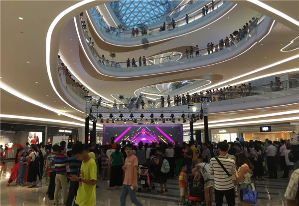 6.1壹方未来星首届少儿才艺大赛总决赛，易游中国一站式体育服务平台
承包赛程舞台的搭拆